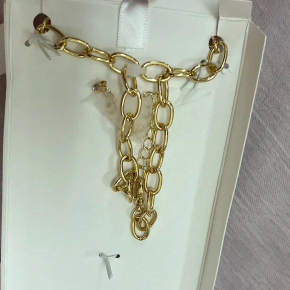 NWT ⚜️👑⚜️ Persimmon Viral Gold Shell Ocean Nautical Charm 16" Necklace - Picture 12 of 17